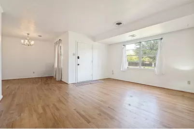 329 N Brighton Avenue, Dallas, TX 75208 - Photo 5