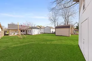 827 Westmount Ave, Dallas, TX 75211 - Photo 23