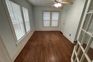 909 W Wardville St, Cleburne, TX 76033 - Photo 9