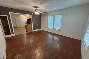 909 W Wardville St, Cleburne, TX 76033 - Photo 3