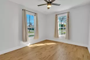 1723 N Edgefield Ave, Dallas, TX 75208 - Photo 25