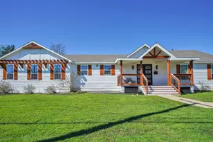 1723 N Edgefield Ave, Dallas, TX 75208 - Photo 3