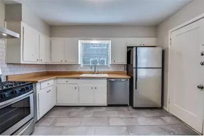 1315 Kings Highway, Dallas, TX 75208 - Photo 9