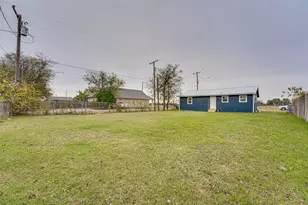 308 Avenue E, Ennis, TX 75119 - Photo 23