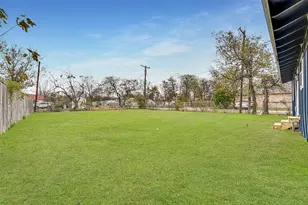 308 Avenue E, Ennis, TX 75119 - Photo 21