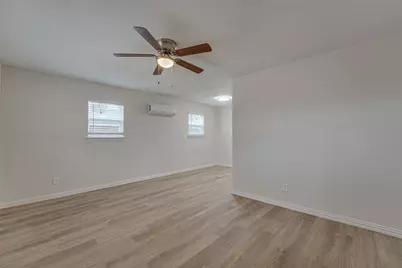 308 Avenue E, Ennis, TX 75119 - Photo 19