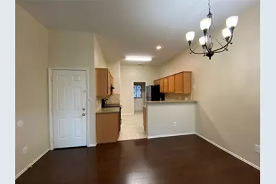 550 Monarch Drive, Lancaster, TX 75146 - Photo 5