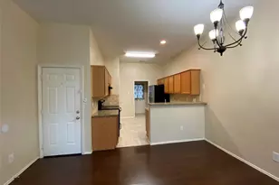 550 Monarch Dr, Lancaster, TX 75146 - Photo 5