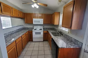 817 Denmark Dr, Mesquite, TX 75149 - Photo 5