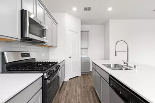 445 Catalpa Dr, Princeton, TX 75407 - Photo 3