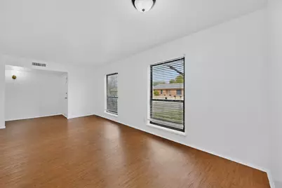 716 Via Altos, Mesquite, TX 75150 - Photo 13