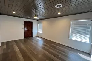 533 E Sears St, Denison, TX 75021 - Photo 5