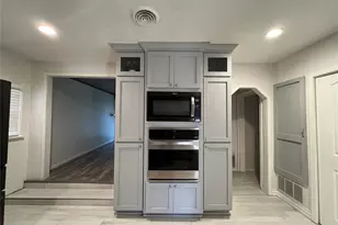 533 E Sears St, Denison, TX 75021 - Photo 9