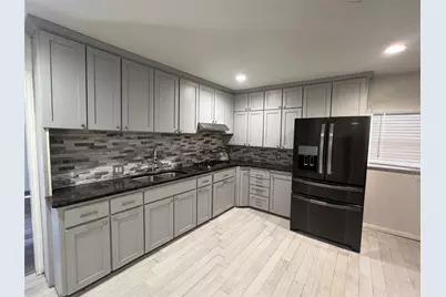 533 E Sears Street, Denison, TX 75021 - Photo 7