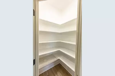 201 Grandview Street, Cleburne, TX 76031 - Photo 19