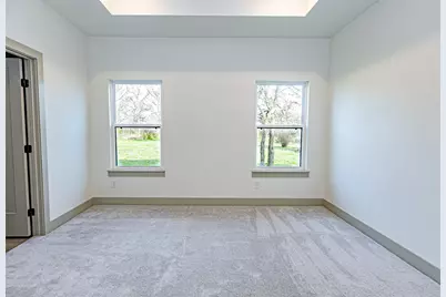 201 Grandview Street, Cleburne, TX 76031 - Photo 21