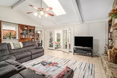 2715 Lincoln Drive, Arlington, TX 76006 - Photo 5