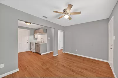 1119 E Cantey Street, Fort Worth, TX 76104 - Photo 7