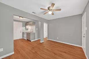 1119 E Cantey St, Fort Worth, TX 76104 - Photo 7