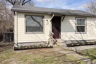 1119 E Cantey St, Fort Worth, TX 76104 - Photo 1