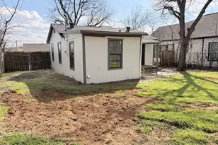 1119 E Cantey St, Fort Worth, TX 76104 - Photo 7