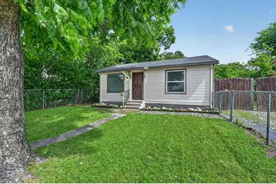 1119 E Cantey Street, Fort Worth, TX 76104 - Photo 3