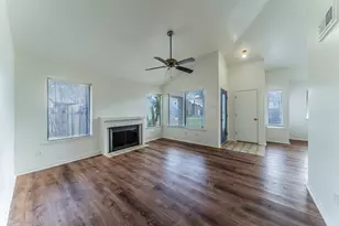 502 Prairie Dell St, Lewisville, TX 75067 - Photo 5