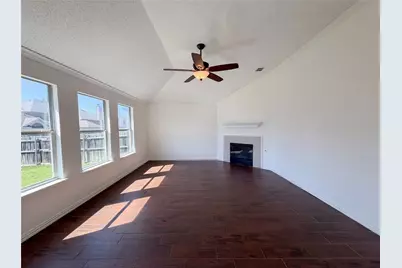 501 W Clover Park Drive, Fort Worth, TX 76140 - Photo 3