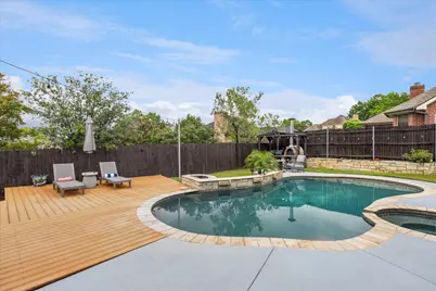 312 Springhill Drive, Hurst, TX 76054 - Photo 31