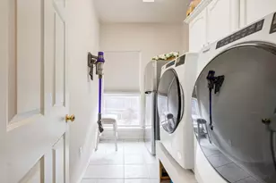 312 Springhill Dr, Hurst, TX 76054 - Photo 19