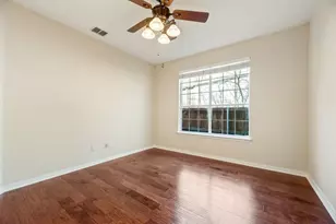 647 Royalwood Ct, Grand Prairie, TX 75052 - Photo 19