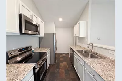 308 Teakwood Lane, Lewisville, TX 75067 - Photo 5