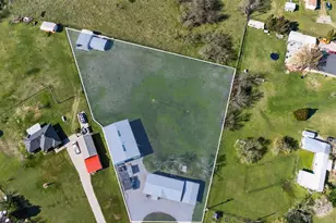 2190 Covey Cir, Sanger, TX 76266 - Photo 3