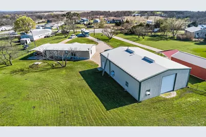 2190 Covey Circle, Sanger, TX 76266 - Photo 13
