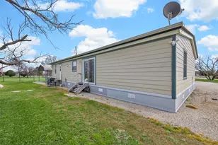 2190 Covey Cir, Sanger, TX 76266 - Photo 15