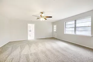3256 Chapel Downs Dr, Dallas, TX 75229 - Photo 13