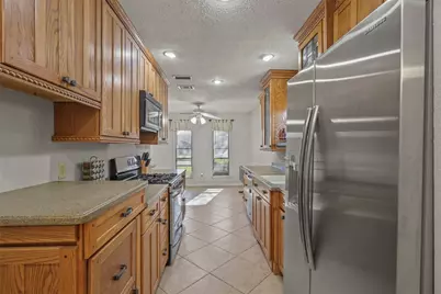 409 Colonial Drive, Garland, TX 75043 - Photo 9