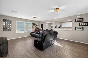 412 Glenwick Ln, Van Alstyne, TX 75495 - Photo 5