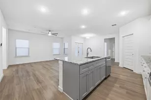 4705 Sunny Pathway, Haltom City, TX 76117 - Photo 17