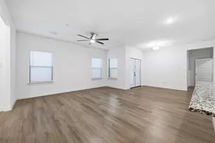 4705 Sunny Pathway, Haltom City, TX 76117 - Photo 9