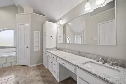 2229 Country Valley Road, Garland, TX 75041 - Photo 23