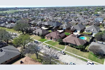 2229 Country Valley Road, Garland, TX 75041 - Photo 31