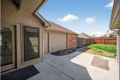 2229 Country Valley Road, Garland, TX 75041 - Photo 7