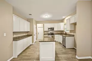 1101 Baird St, Cleburne, TX 76033 - Photo 7