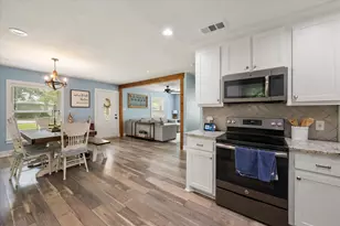 516 E Ross St, Waxahachie, TX 75165 - Photo 13