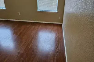 9290 Crimnson Ct, Dallas, TX 75217 - Photo 15