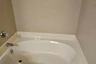 9290 Crimnson Ct, Dallas, TX 75217 - Photo 13