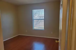 9290 Crimnson Ct, Dallas, TX 75217 - Photo 3