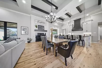 817 Bloomfield Road, Valley View, TX 76272 - Photo 5