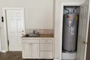 120 Burton St, Longview, TX 75603 - Photo 15